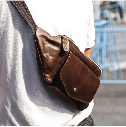 Vintage-Like Travel Chest Belt Bag - Image 3